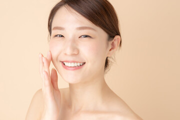 女性