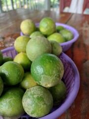 limes in a market