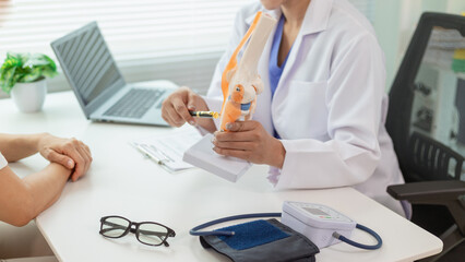 Patients seek consultation for knee pain caused by old age recurring knee problems or joint pain...