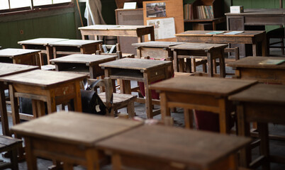 古い校舎の教室