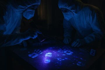 UV Handprint Discovery &mdash; Close-Up Forensic Analysis