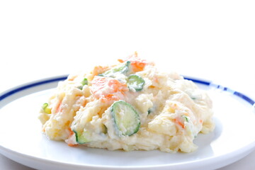 美味しくて栄養たっぷり、定番のお惣菜といえば、ポテトサラダ
