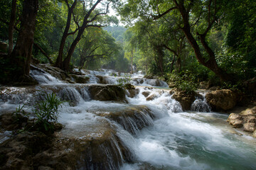 Fototapeta premium Stunning perspective of cascading waterfalls