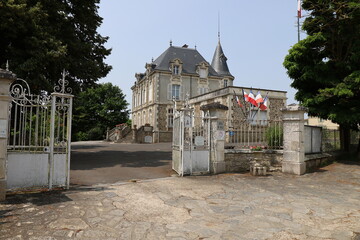Mairie, vue de l'extérieur, village Le Dorat, département de la Haute Vienne, France