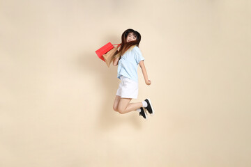 20s Asian Woman in casual clothes
