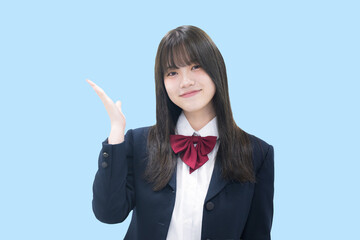 塾や予備校などの大学受験イメージ女子高生　お勧めや紹介 水色背景