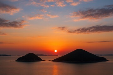Fototapeta premium Stunning Evening Sky Over Seonyudo Island