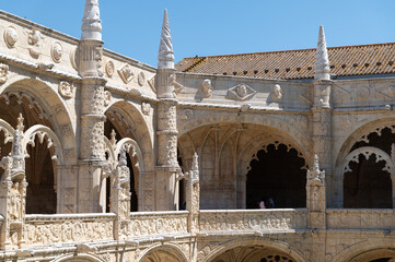 Lisboa, claustro del monasterio de los Jeronimos, monumento nacional de portugal.