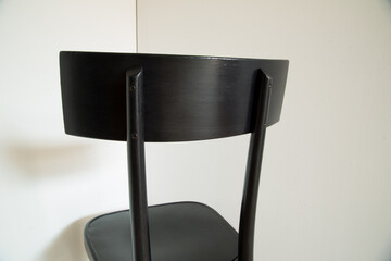 Bugholz-Stuhl, Kaffeehaus-Stuhl, restauriert, schwarz gebeizt und mit Klarlack lackiert