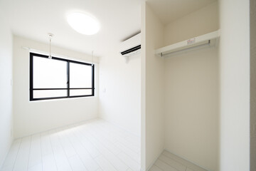 新築戸建て｜竣工写真｜LDK｜洋室｜浴室｜キッチン｜洗面｜ウォークインクローゼット｜WIC｜玄関｜クロス｜おしゃれ