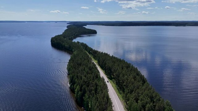 Pulkkilanharju Ridge: Serene Esker Road in P&auml;ij&auml;nne National Park, Finland
