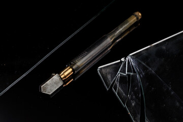 glass cutter in a workshop. 