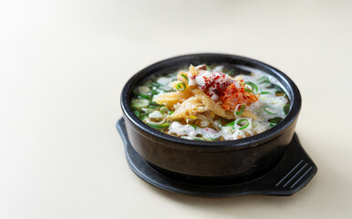 Bean Sprout and Rice Soup