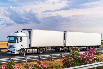 Mega-trailer or duo-trailer, European modular combination consisting of a tractor unit and two semi-trailers, commonly referred to as a road train.