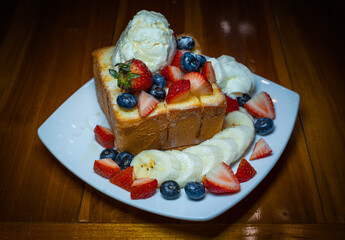 Strawberry Toast  With Vanilla Banana Ice cream Dessert 