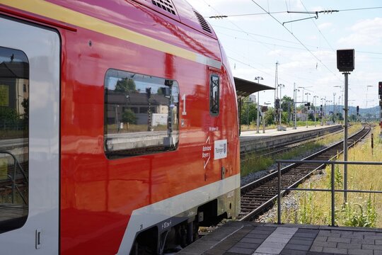 Teilaufnahme eines Regionalzugs der Deutschen Bahn im Bahnhof von Bamberg am 04.07.2025