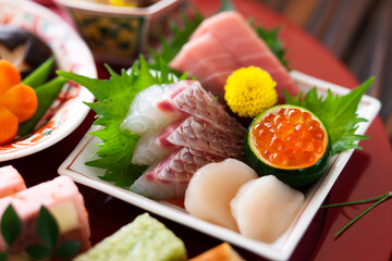 【春の八寸料理】鯛の松皮造り。鯛ともずくの酢の物。鯛の昆布締め。八寸の盆に春らしい肴を盛り付けた会席料理。