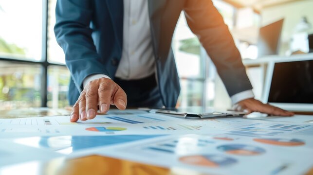 Consultant explaining business benchmarking strategies to a company's leadership