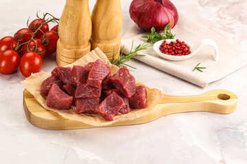Raw beef cubes for cooking