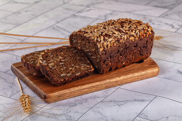 Browl rye bread with seeds