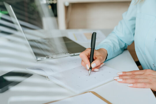 business, businesswoman, office, calendar, planning, hands