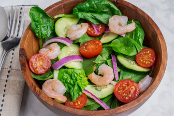 spinach salad top with  shimp
