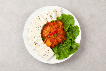 Tofu kimchi is a dish made by boiling tofu and eating it with stir-fried kimchi.