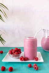 Vibrant Raspberry Smoothie for a Healthy Glow