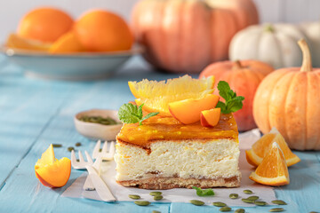 Fresh pumpkin cheesecake flavored with oranges and pumpkins.