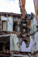 Abriss eines alten Baufälligen Kaufhaus.