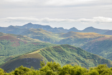 Panoramic view of the Laciana Valley and its mountains, highlighting Cornón Peak. León Mountains....