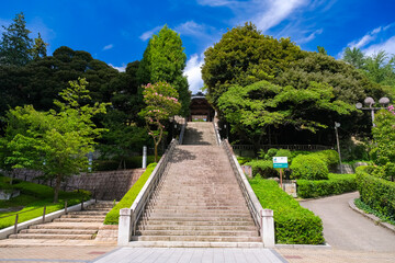 栃木県宇都宮市 宇都宮二荒山神社 参道と神門