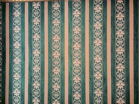 Fototapeta Elegant Vintage Striped Wallpaper with Floral Pattern