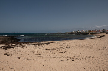 Playa de las Agujas con vistas a la Isla de Lobos, Corralejo, Fuerteventura 