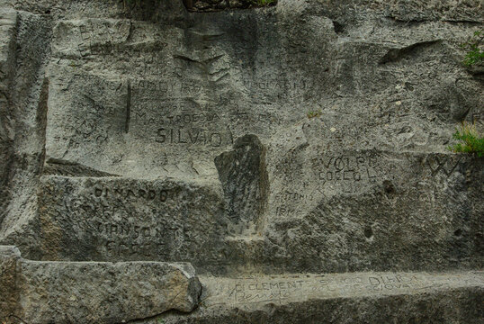 The Hermitage of Santo Spirito a Maiella in Roccamorice (Pescara) is also famous for its writings on the rock, particularly those relating to Pietro da Morrone and the numerous pilgrims.