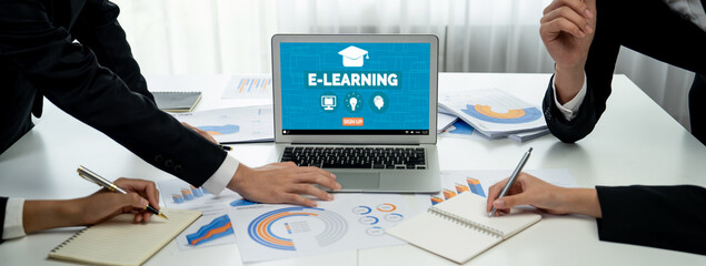 E-learning website with brisk sofware for student to study online on the internet network