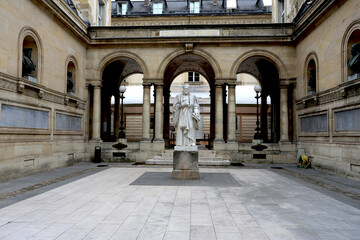 Obraz premium Cour Budé au collège de France