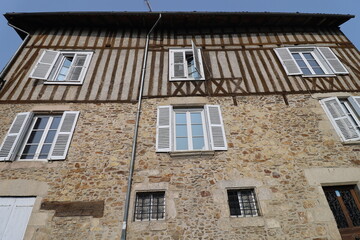 Bâtiment typique, vue de l'extérieur, village de Saint Léonard de Noblat, département de la...
