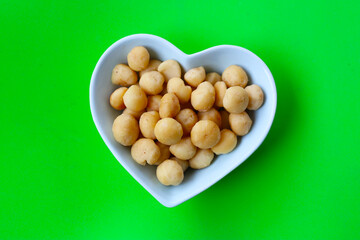Deliciously salted roasted macadamia nuts