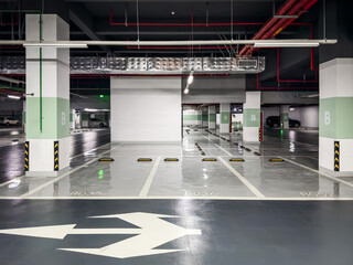 Spacious Modern Parking Garage: Clean Lines and Thoughtful Design