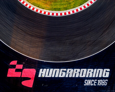 New photos about the Hungaroring. This is the official Hungarian F1 race track. Main theme new Padock building and  tribune what are built in 2025