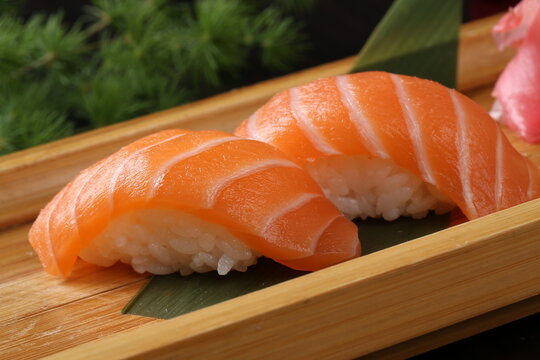 food, japanese cuisine, delicious, salmon sushi