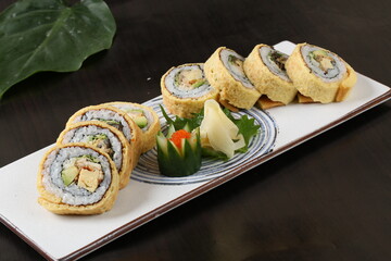 food, japanese cuisine, delicious, sushi