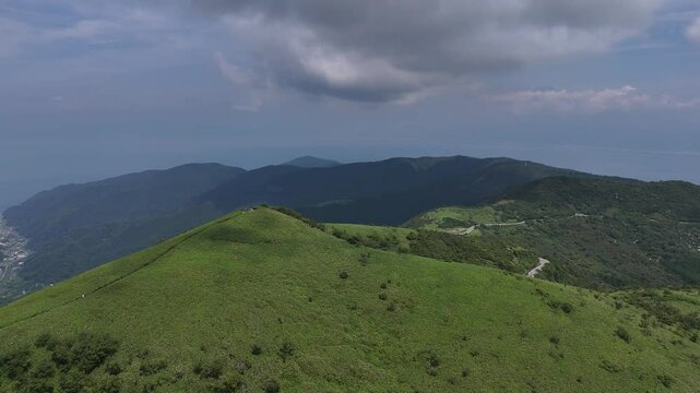 達磨山と戸田の町と西伊豆スカイライン（空撮） - 静岡県伊豆市,日本