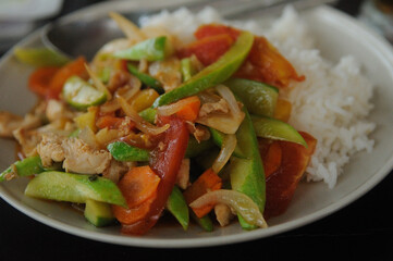 Chicken stir fry & mixed vegetables with Rice