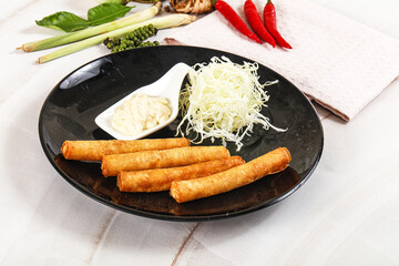 Fried spring roll with prawn