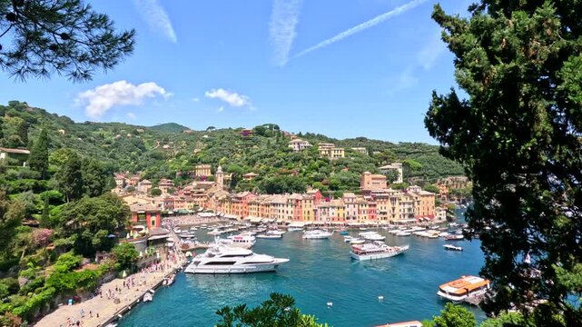 The Italian beaches have magical views that with a trekking you can live the summer of love. It is a paradisiacal place with turquoise blue sea and natural clearing. Beautiful sea