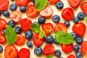 Cheesecake with fresh berries or tart with cheese.