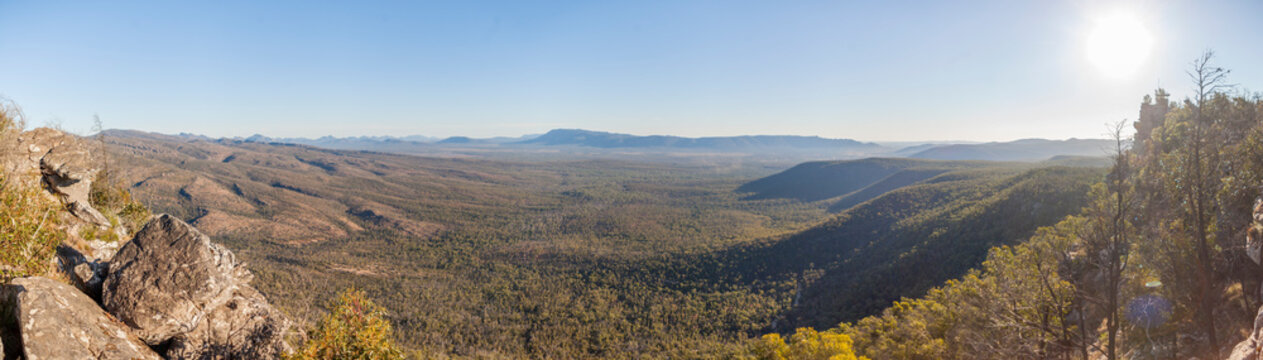 Panormaic view of the Grampians / Gariwerd