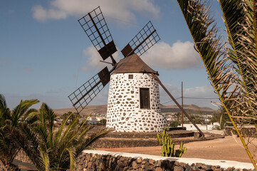 Molino de viento tradicional en Lajares, Fuerteventura